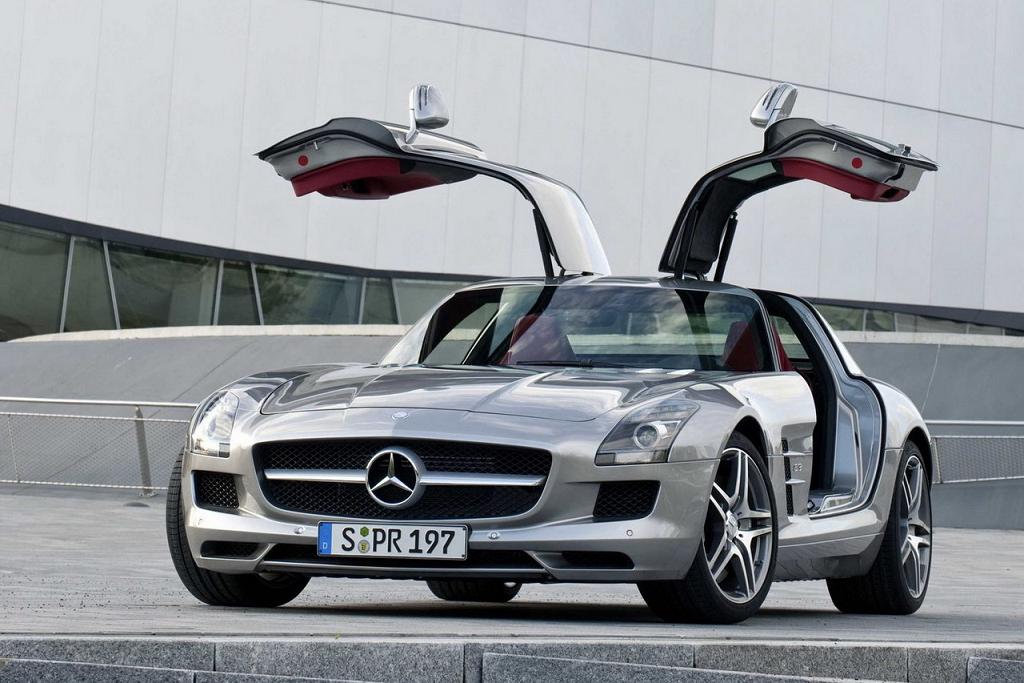 Mercedes_SLS_-AMG_Gullwing1.jpg